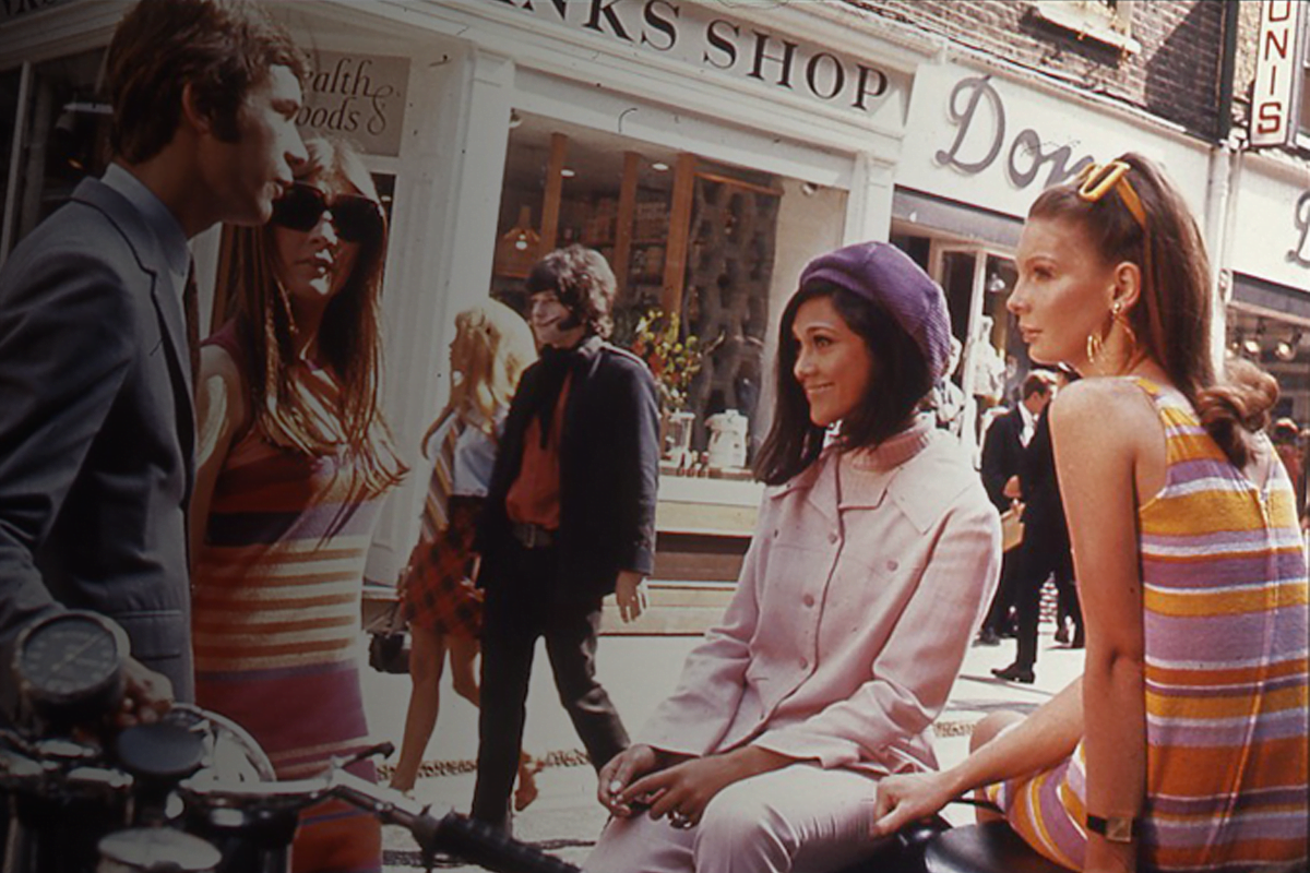 The Bold and Innovative Legacy of 1960s Fashion: An Overview of Mod Clothing,  Mini Skirts, Pop Art, and More - Dust Factory Vintage